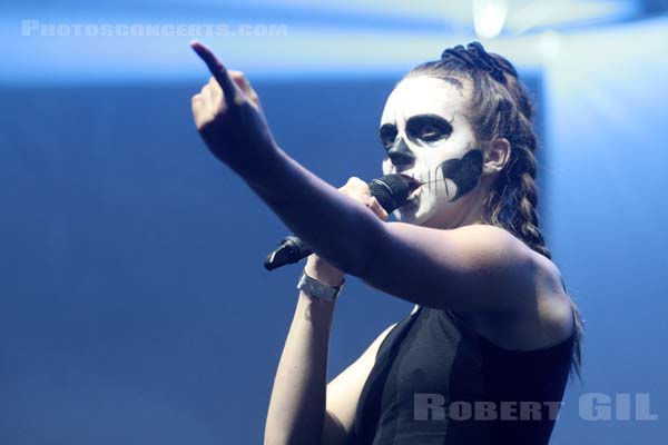 MØ - 2014-10-31 - PARIS - Grande Halle de La Villette - 